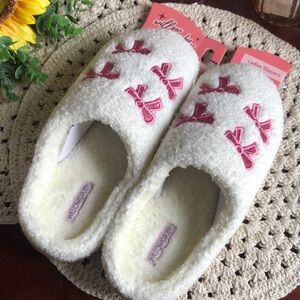 Women’s Pink BOW Slippers
